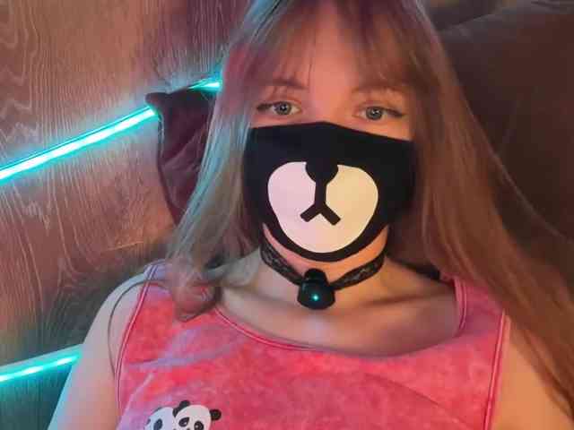 Tvoy_Medvezhenok webcam
