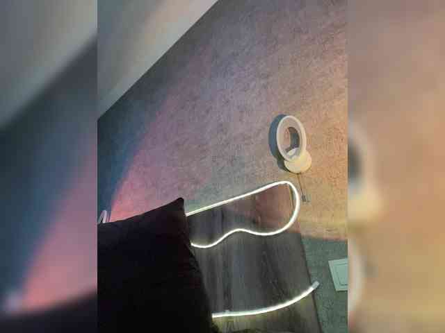 Tvoy_Medvezhenok webcam
