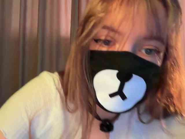 Tvoy_Medvezhenok webcam