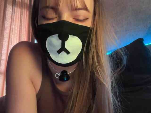 Tvoy_Medvezhenok webcam