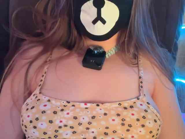 Tvoy_Medvezhenok webcam