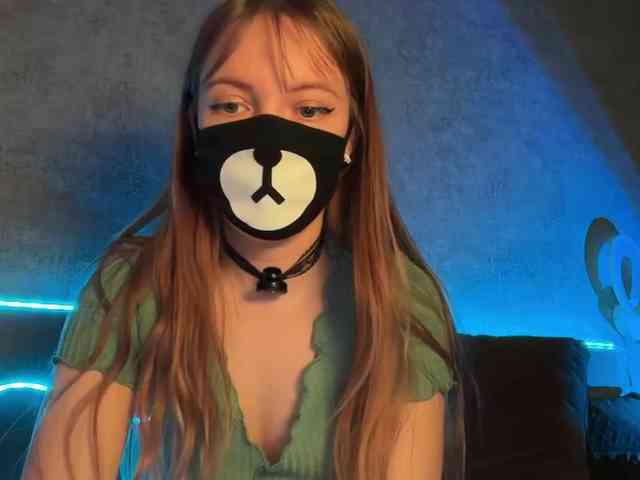 Tvoy_Medvezhenok webcam