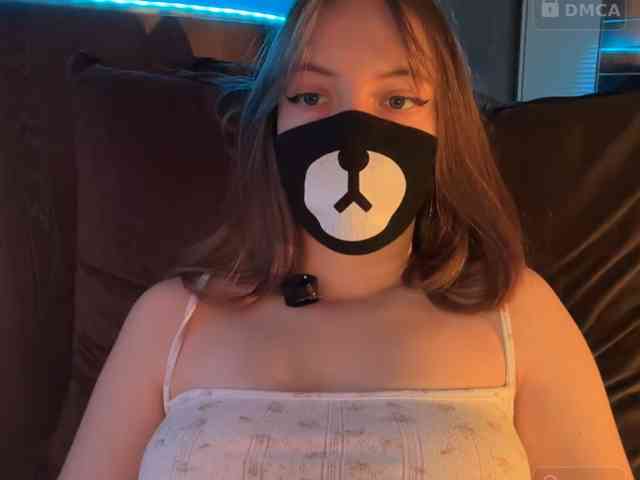 Tvoy_Medvezhenok webcam