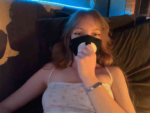 Tvoy_Medvezhenok webcam