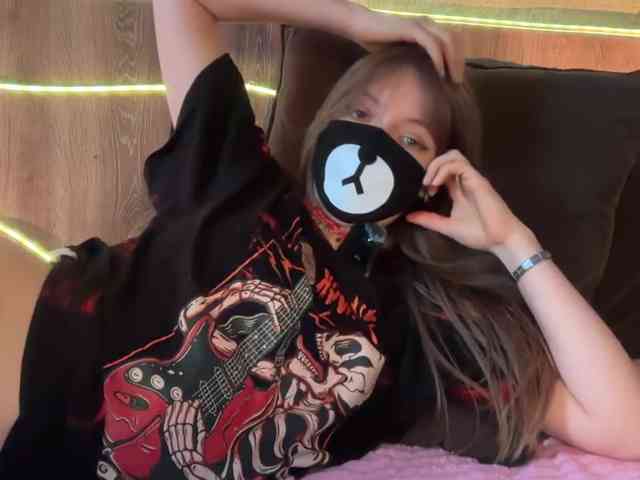 Tvoy_Medvezhenok webcam