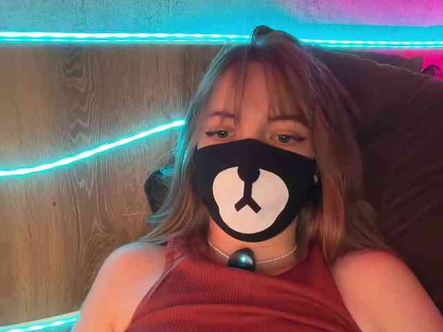 -Summer- Sex Cam Show
