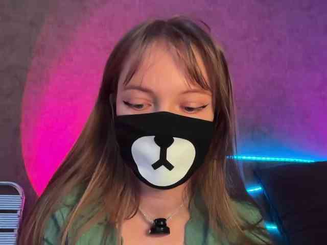 Tvoy_Medvezhenok webcam