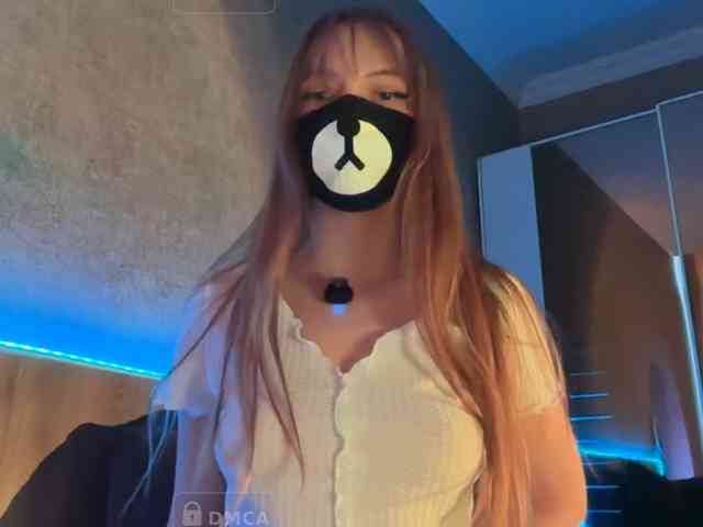 Tvoy_Medvezhenok webcam