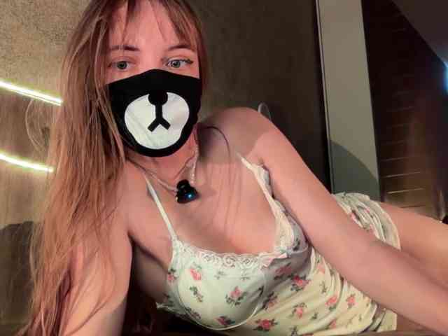 Tvoy_Medvezhenok webcam
