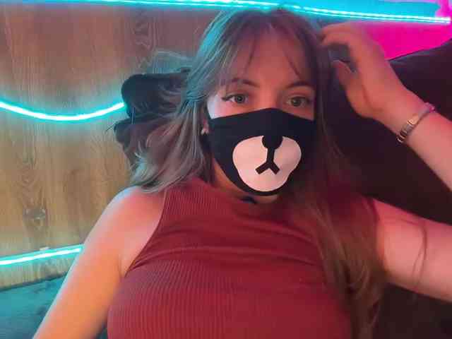 -Summer- Sex Cam Show