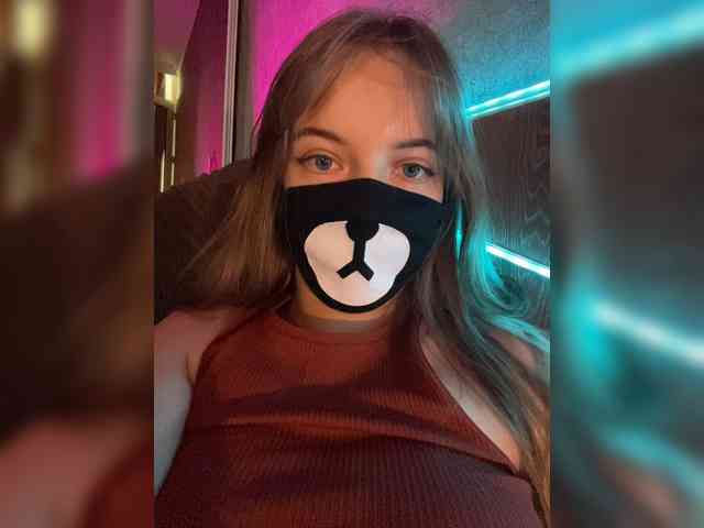 -Summer- Sex Cam Show