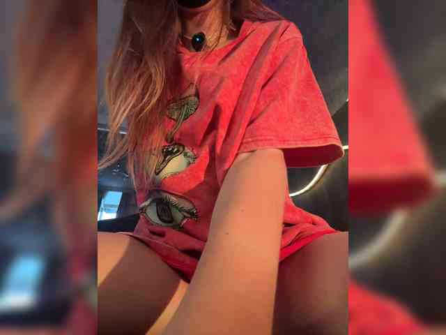 -Summer- Sex Cam Show