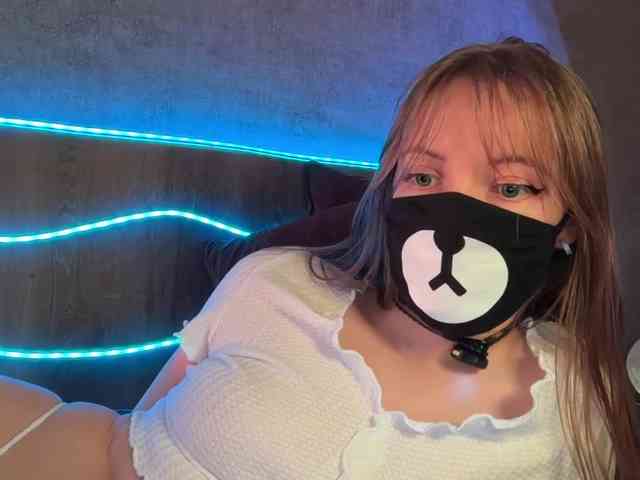 Tvoy_Medvezhenok webcam