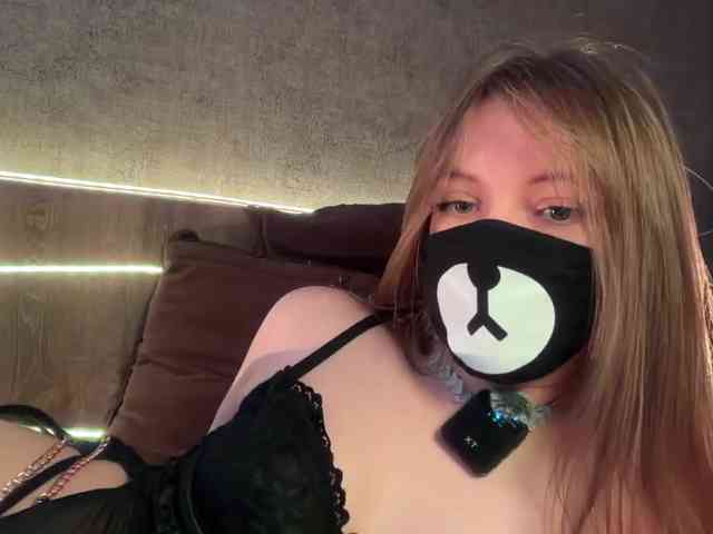 Tvoy_Medvezhenok webcam