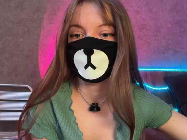 Tvoy_Medvezhenok webcam