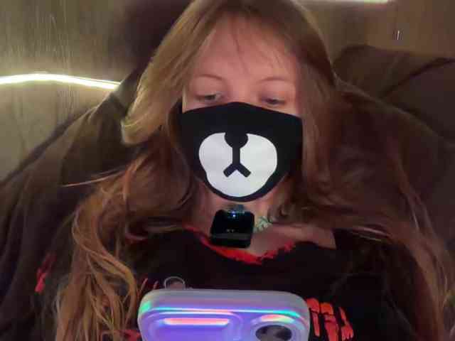 Tvoy_Medvezhenok webcam