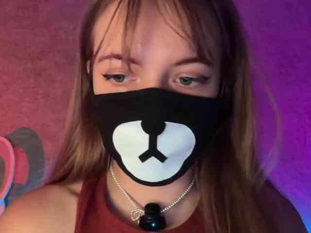 -Summer- Sex Cam Show