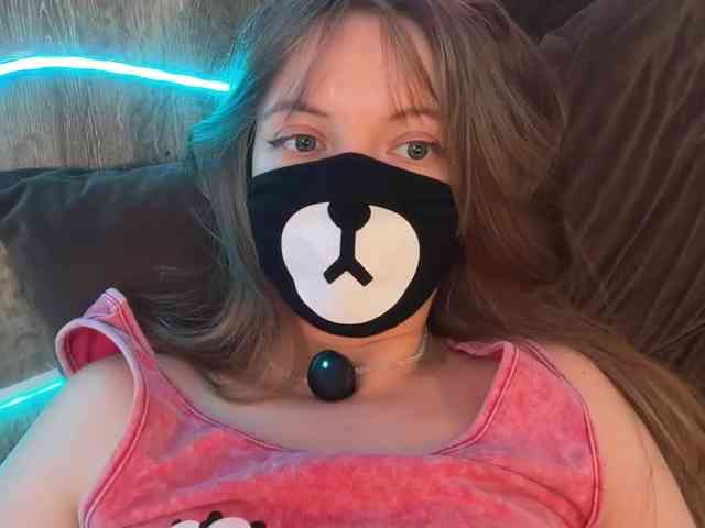 Tvoy_Medvezhenok webcam