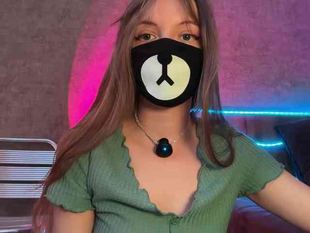 Tvoy_Medvezhenok webcam