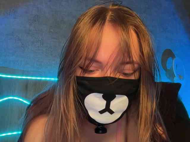 Tvoy_Medvezhenok webcam