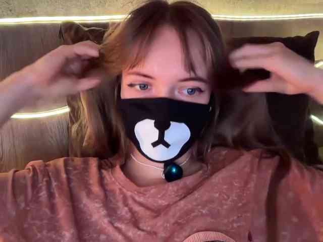 Tvoy_Medvezhenok webcam