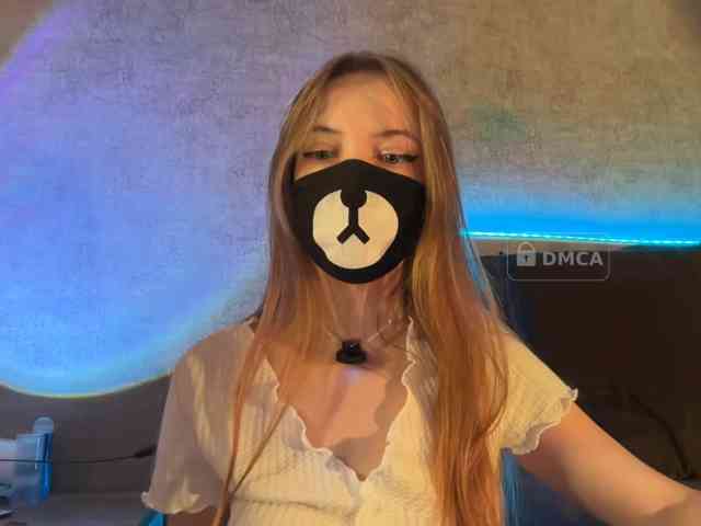 Tvoy_Medvezhenok webcam