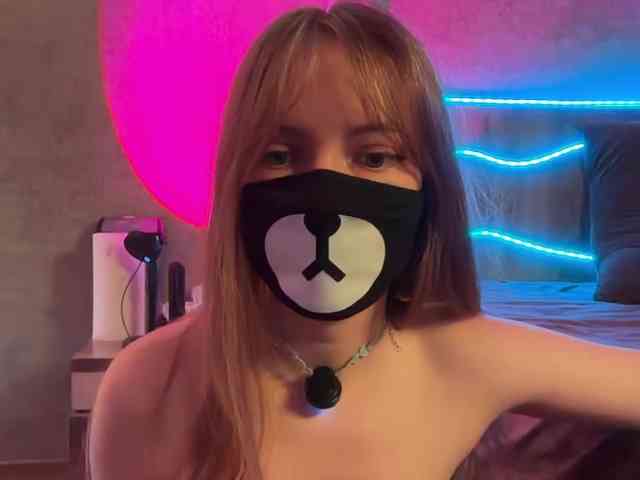 Tvoy_Medvezhenok webcam