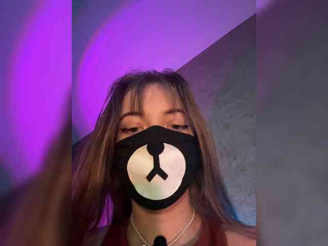 -Summer- Sex Cam Show
