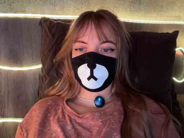 Tvoy_Medvezhenok webcam
