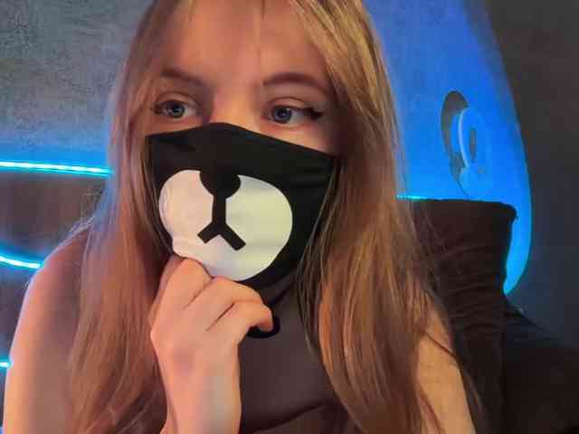 Tvoy_Medvezhenok webcam