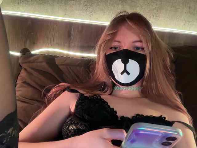 Tvoy_Medvezhenok webcam