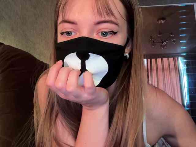 Tvoy_Medvezhenok webcam