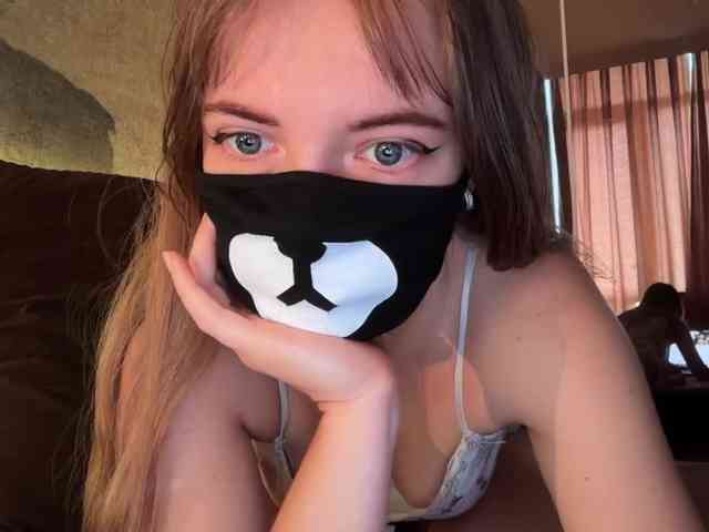 Tvoy_Medvezhenok webcam