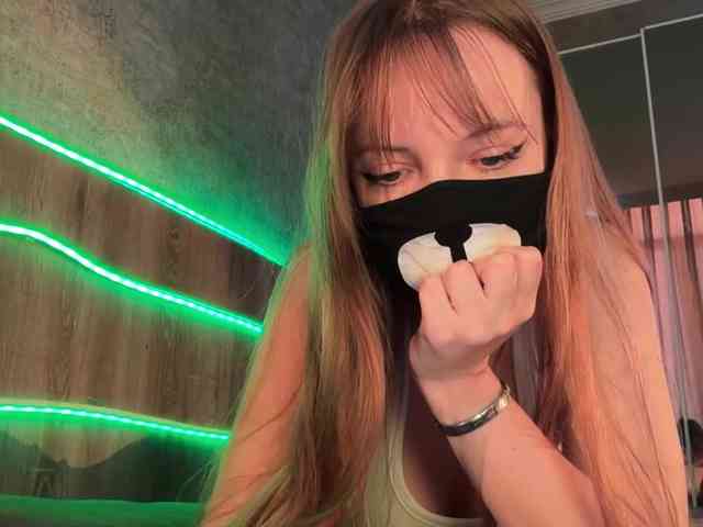 Tvoy_Medvezhenok webcam