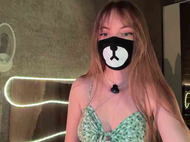 Tvoy_Medvezhenok webcam