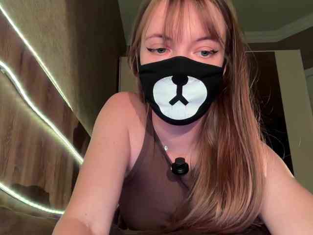 Tvoy_Medvezhenok webcam