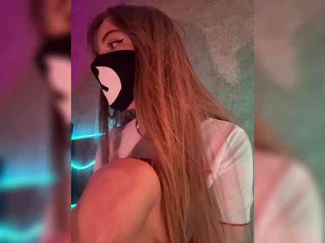 -Summer- Sex Cam Show