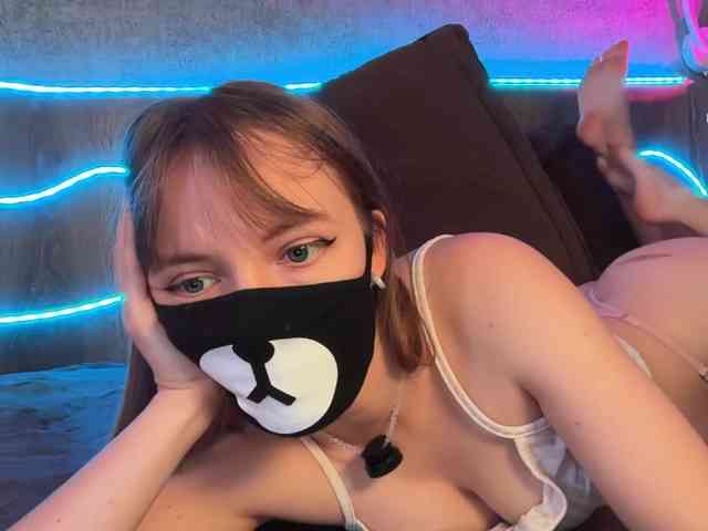 Tvoy_Medvezhenok webcam