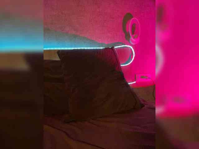 Tvoy_Medvezhenok webcam