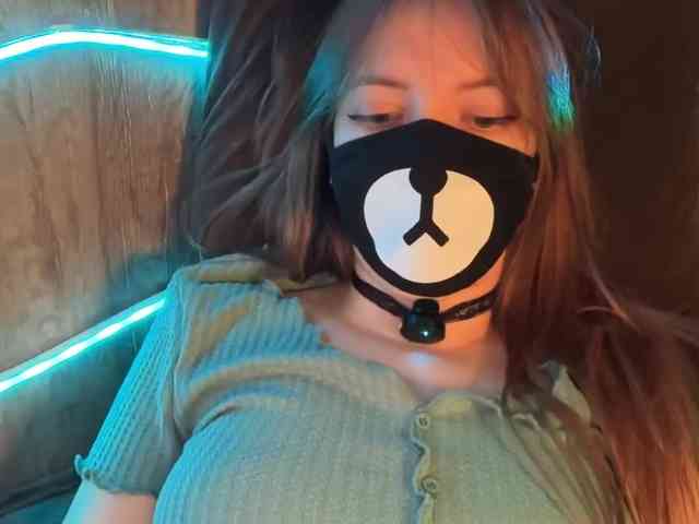 Tvoy_Medvezhenok webcam