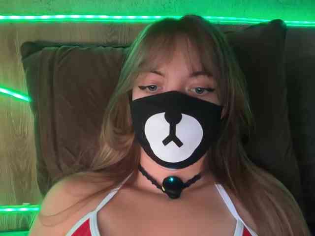 -Summer- Sex Cam Show