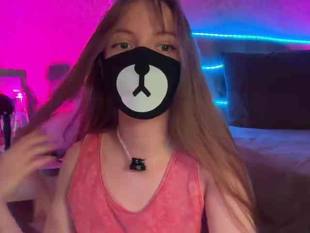 Tvoy_Medvezhenok webcam