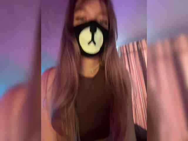 Tvoy_Medvezhenok webcam