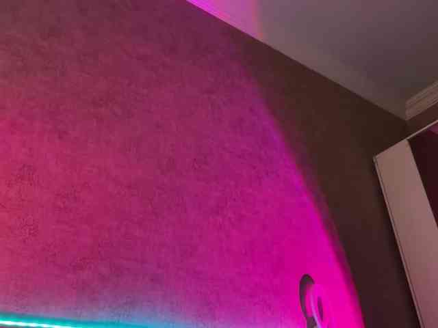 -Summer- Sex Cam Show