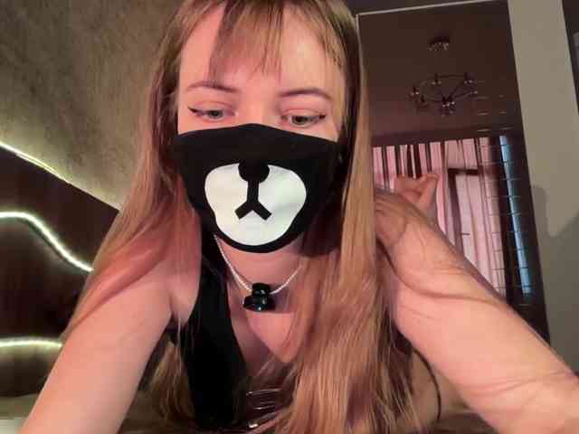 Tvoy_Medvezhenok webcam