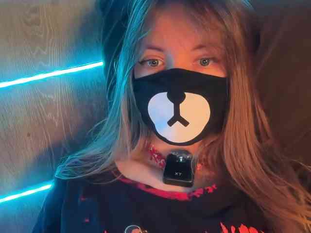 Tvoy_Medvezhenok webcam