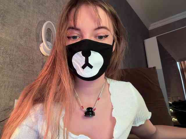 Tvoy_Medvezhenok webcam