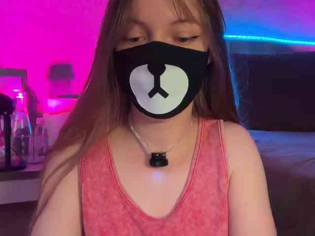 Tvoy_Medvezhenok webcam