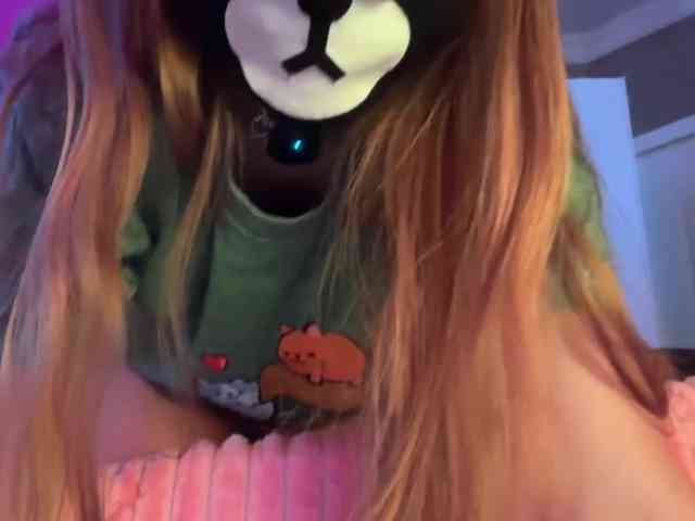 Tvoy_Medvezhenok webcam