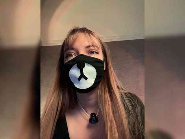 -Summer- Sex Cam Show